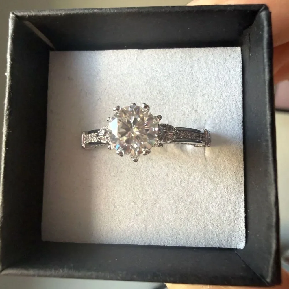 1 CT Round Moissanite Engagement Ring D Color Size 8 S925 GRA